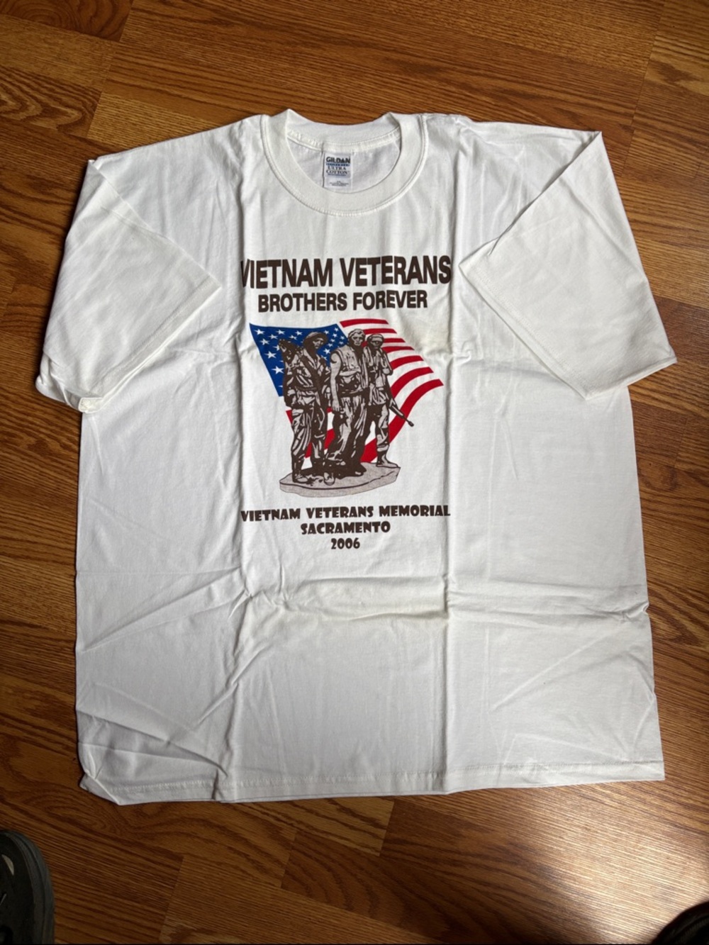 Gildan White Graphic Tee with Red & Blue Flag Vietnam Veterans Memorial